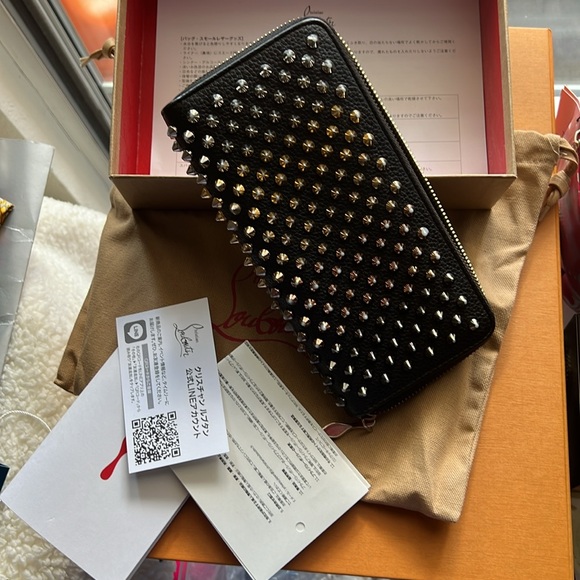 Christian Louboutin Panettone Spike Leather Zippy Around Wallet retails $750 - Picture 3 of 16